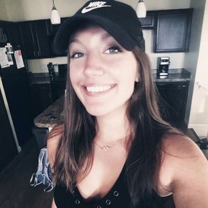 Meet your Posher, Natalie